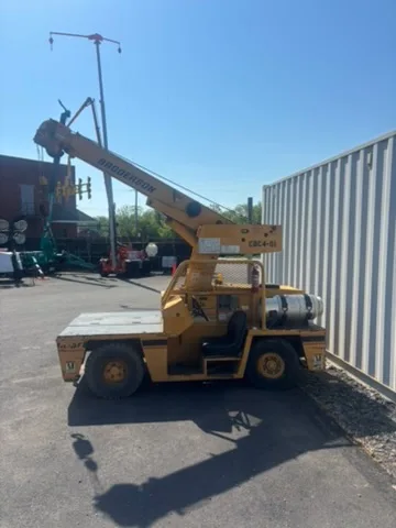 Broderson IC-35-2A carry-deck crane, boom raised, side view