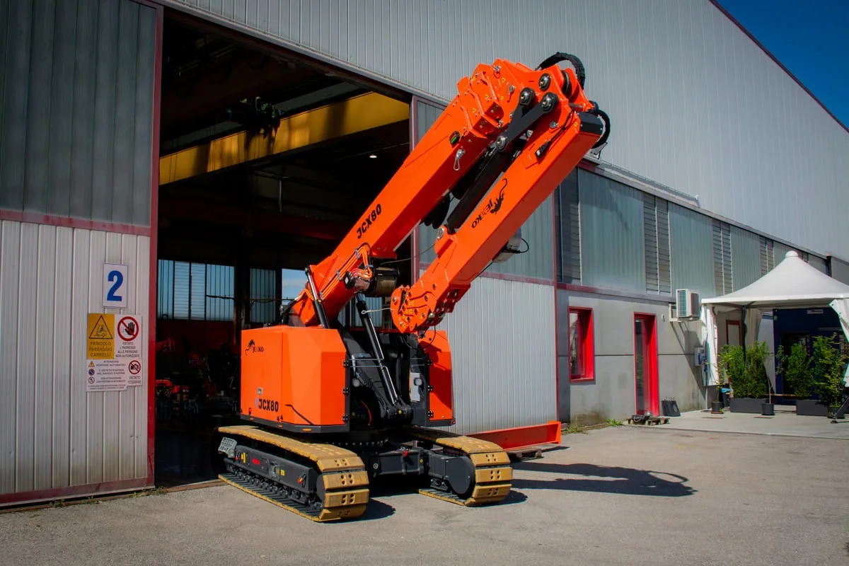 Jekko JCX80 mini crane on a customer jobsite, photo 1 of 3